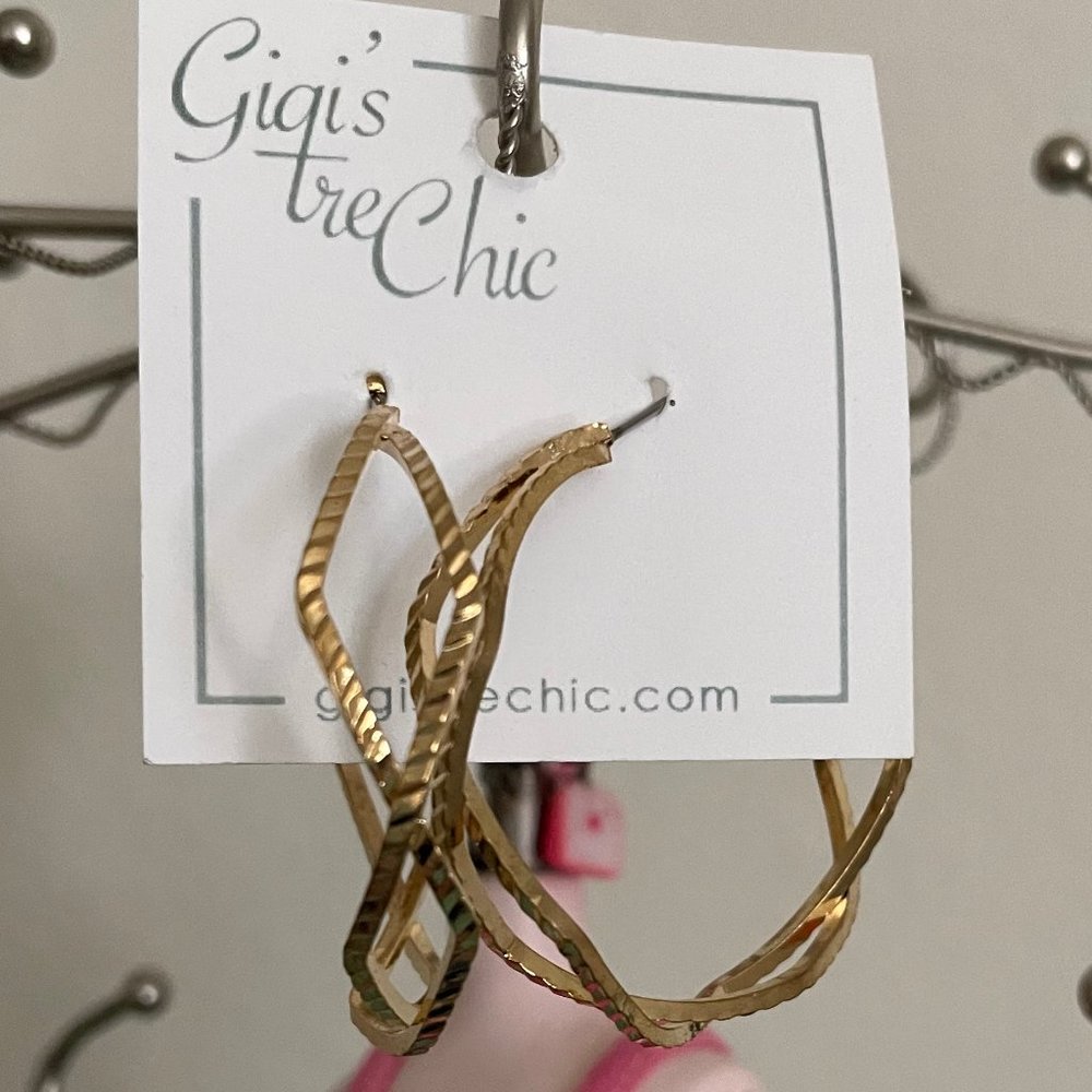 Women's Fashion Gold Hoop Earrings 2" Diameter